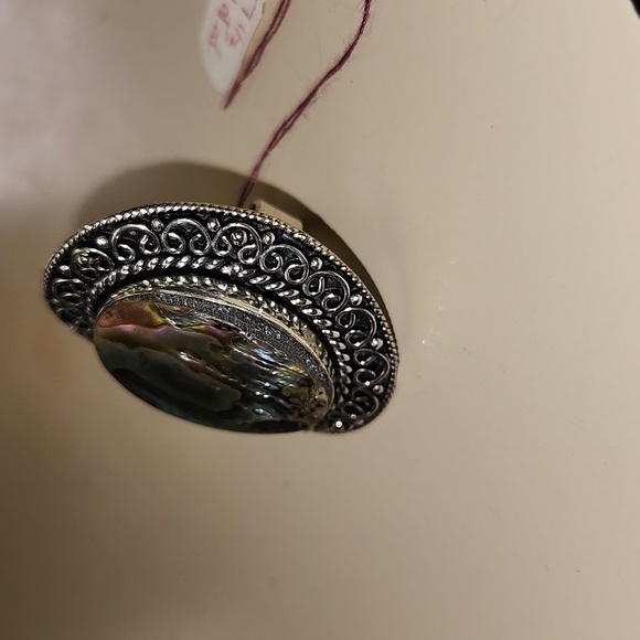 Large abalone shell ring - Picture 3 of 7